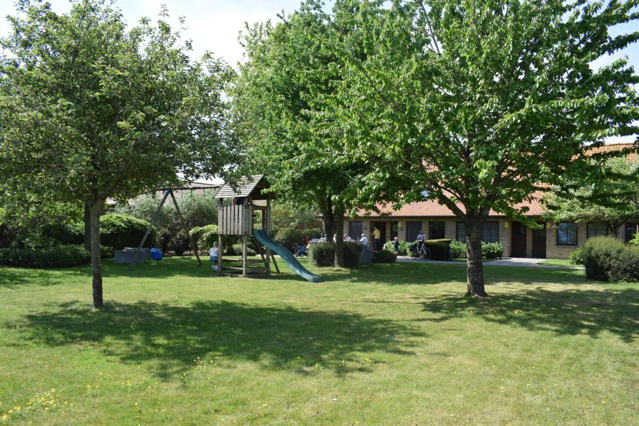 De Meiboom Vakantiehoeve Tot 21 Pers Langemark Exteriér fotografie