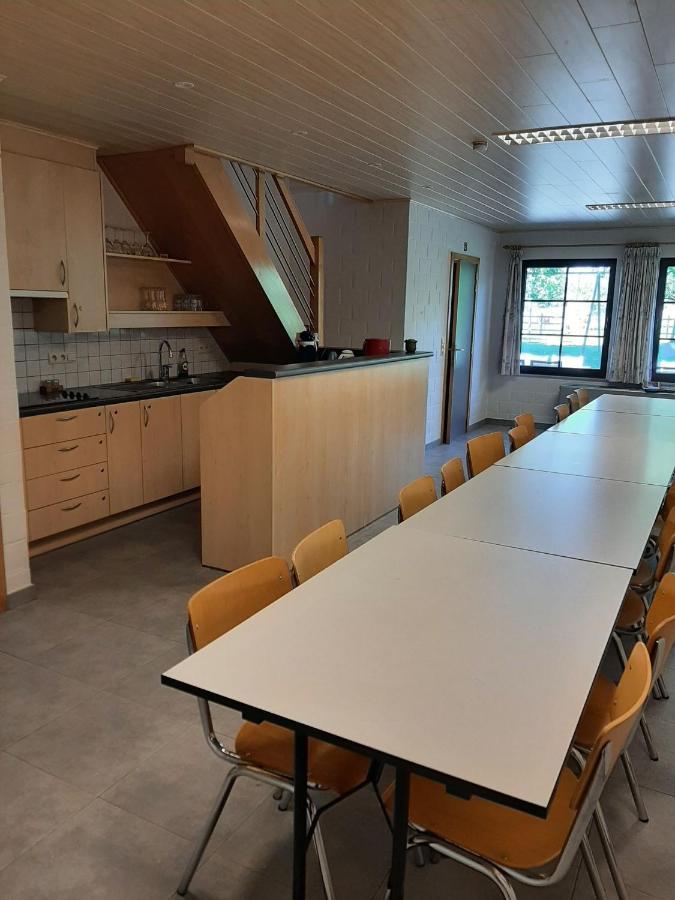 De Meiboom Vakantiehoeve Tot 21 Pers Langemark Exteriér fotografie